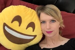 Мэннинг планирует участвовать в выборах от Демократической партии