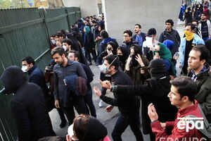 28 декабря в Иране начались крупнейшие за восемь лет антиправительственные акции протеста