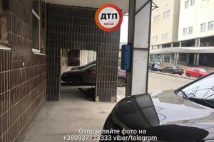 Тело нашли у больницы скорой помощи