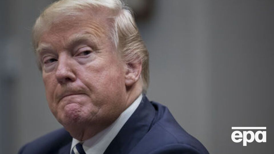 Трамп заявил, что не говорил слова "грязные дыры"