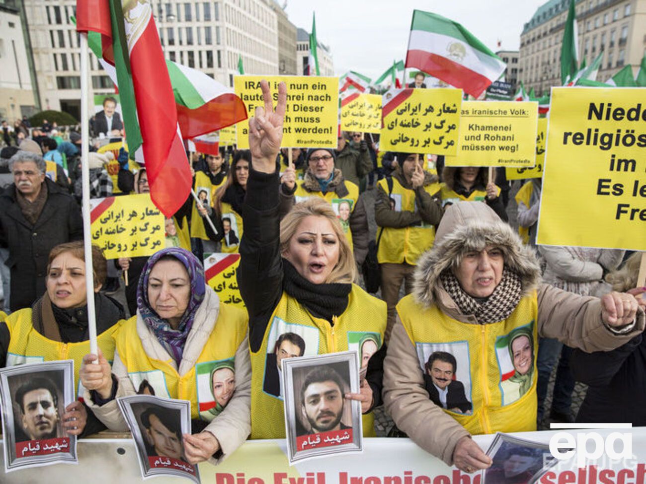 Власти Ирана сообщили о 25 погибших в ходе протестов