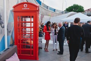 Зв'язок оператора "Vodafone Україна" зник на Донбасі 11 січня