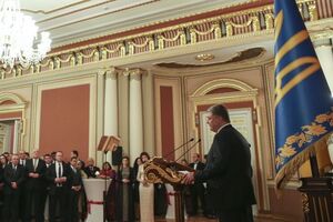 Порошенко: Мы благодарны США за подход "мир через мощь"