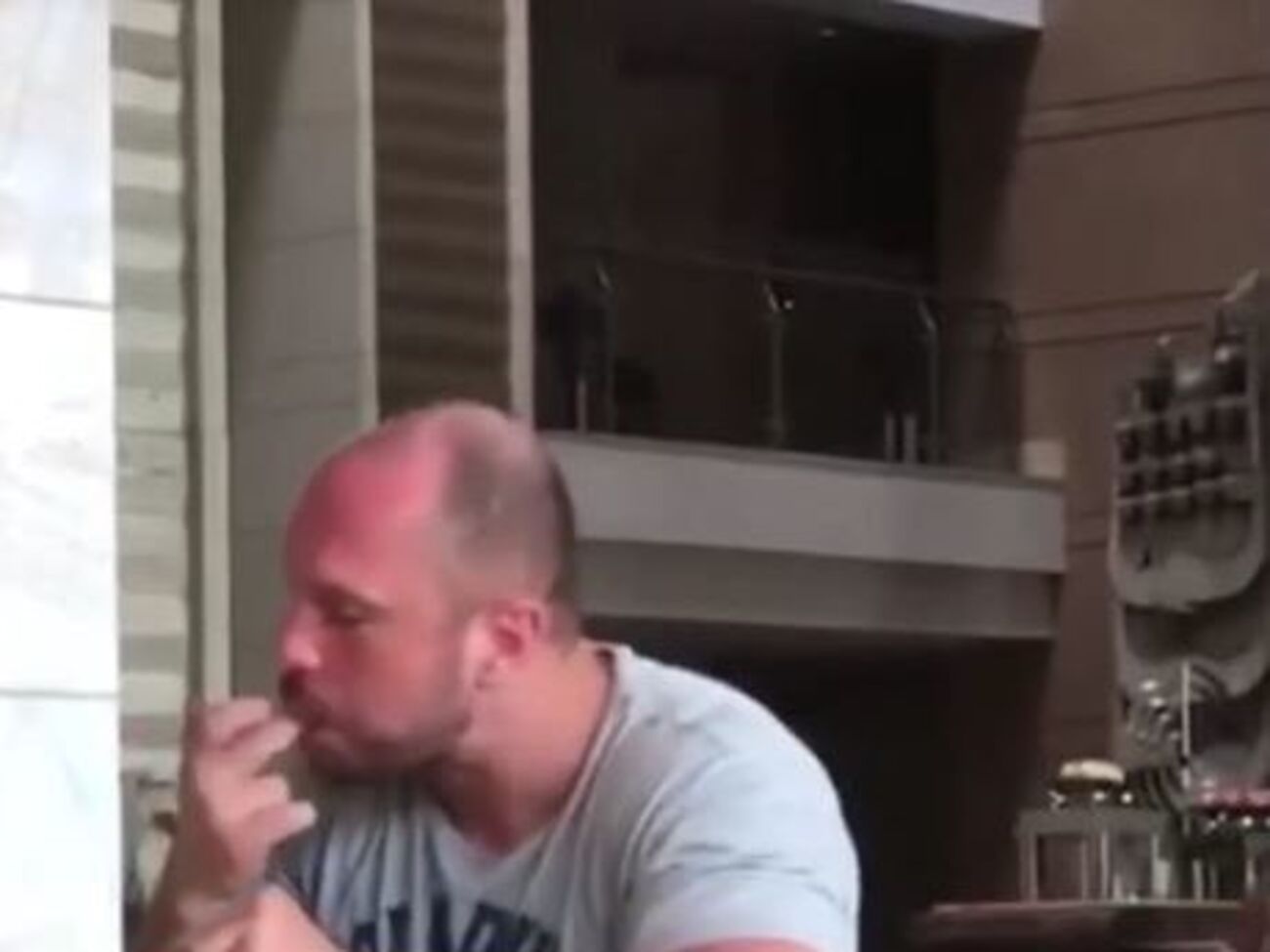 Кива пояснив, що був голодним після тренування