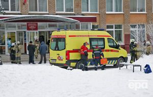 Унаслідок бійки у школі 15 людей дістали ножові поранення