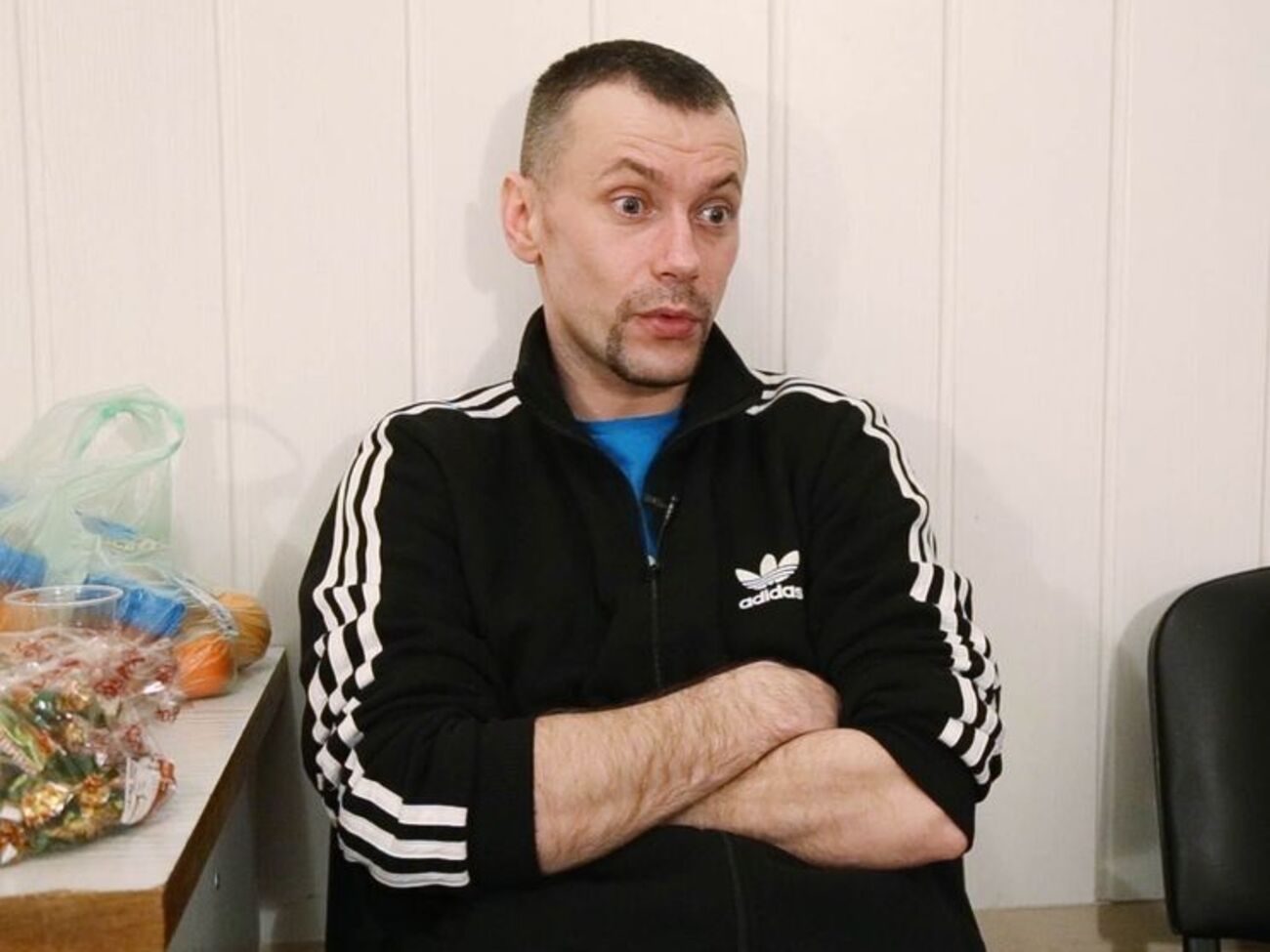Олійник: Коли ти їдеш із полону, приходять до тебе "чорти", дають аркуш і кажуть: пиши, що тебе утримували нормально