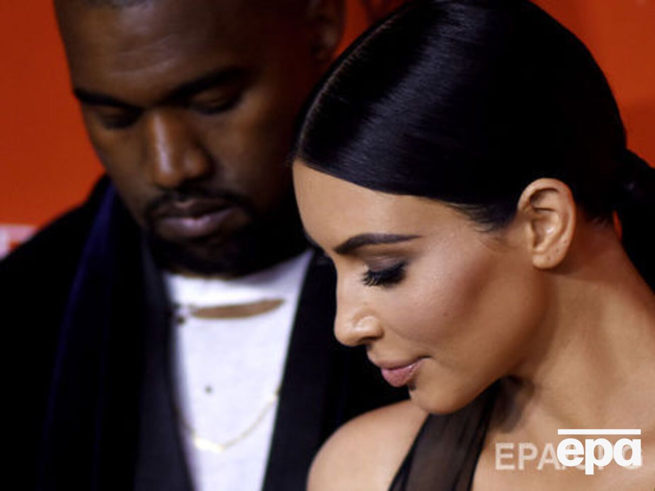 Двох своїх перших дітей подружжя показало лише у два місяці