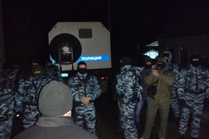 Активісти повідомили про затримання активістів у Криму