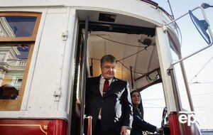 Порошенко: Благодаря практической помощи наших канадских партнеров мы продолжаем развивать и модернизировать потенциал ВСУ