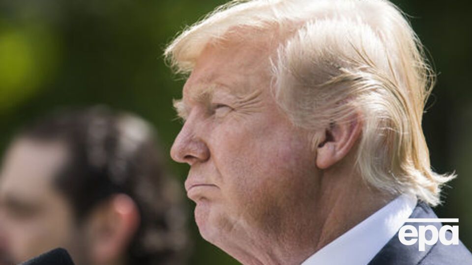 В документе говорится, что Трамп не курит и не пьет