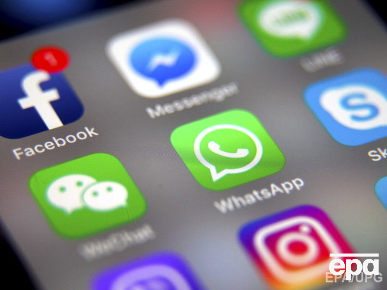 В Facebook пообещали более тщательно изучить активность в соцсети, связанную с российскими аккаунтами