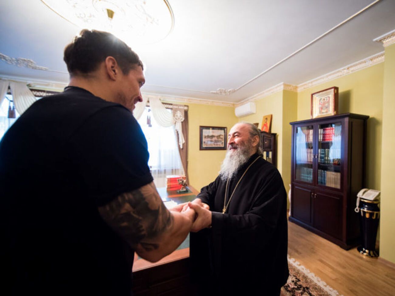 Онуфрий принял Усика в своей резиденции