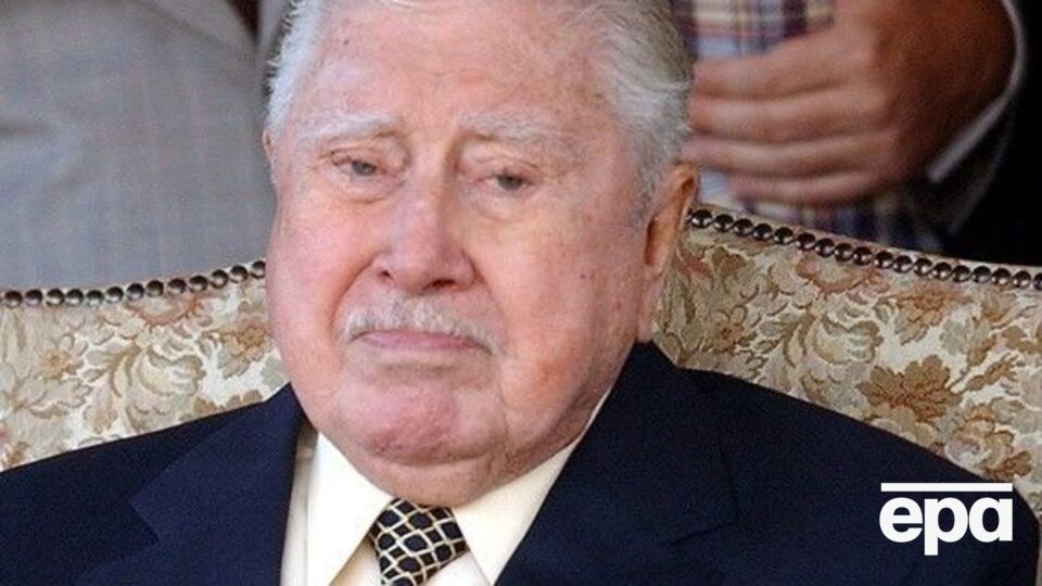 Серпень 2004 року, Чилі. Августо Піночет у своїй резиденції в Сантьяго за два роки до смерті