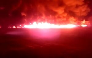 В Саратовской области загорелась разлившаяся нефть
