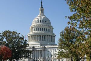 Сенат дозволив спецслужбам США стежити за іноземцями без постанови суду