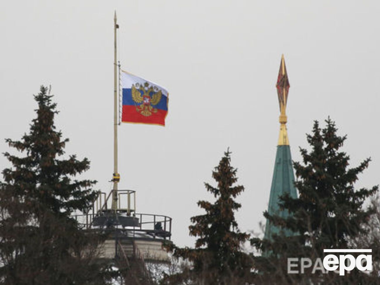 Аналітики вважають, що у 2018 році російському уряду доведеться позичити не менше ніж $18 млрд за кордоном