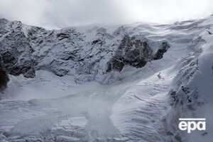 Снег на склонах лежит ненадежно