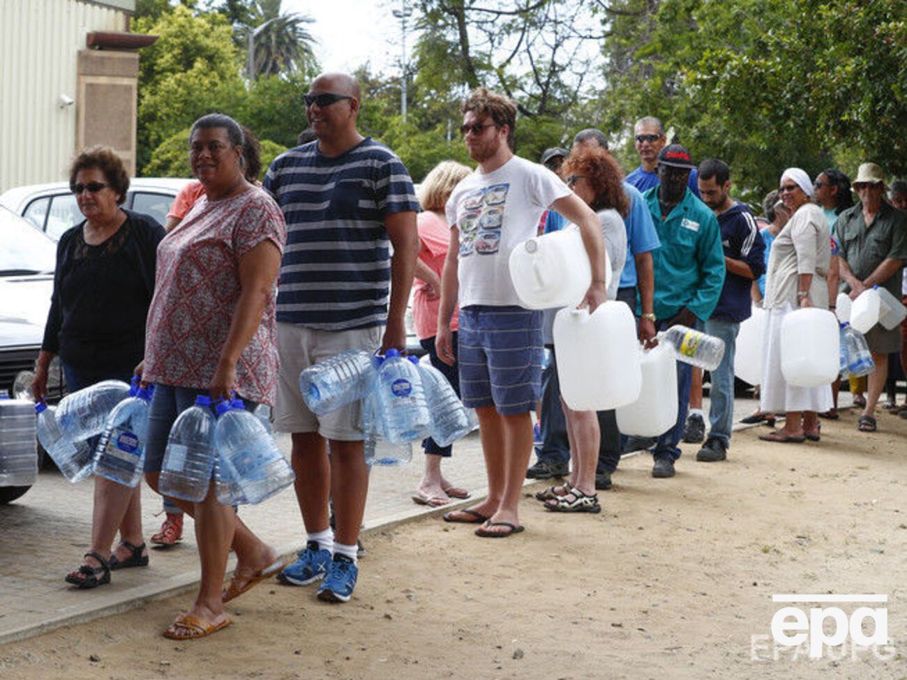 Жителям ЮАР могут ограничить потребление воды&nbsp;до 25 литров в день