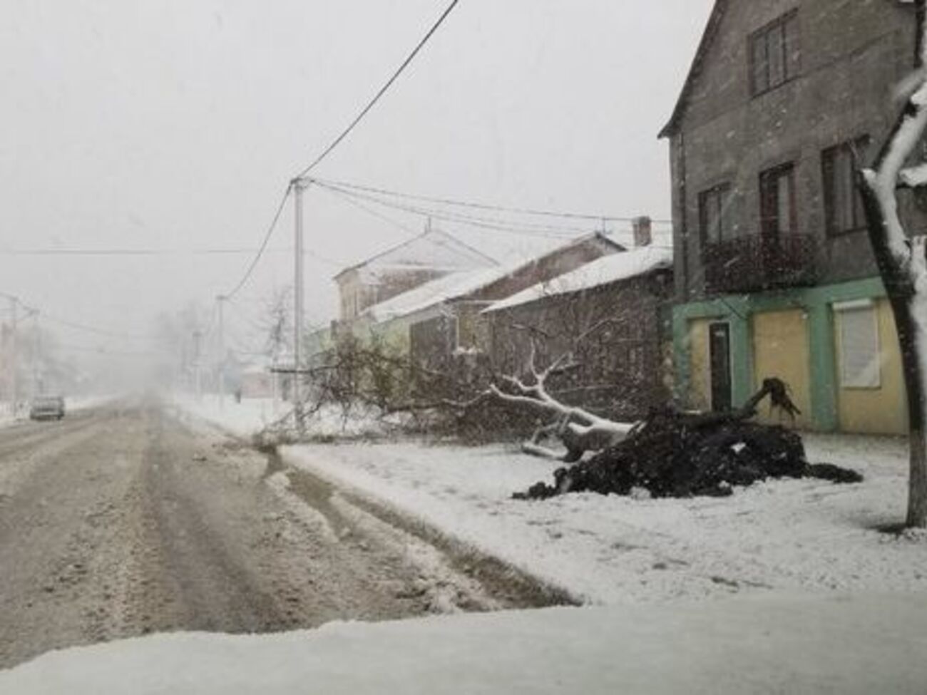 Наслідки негоди в Одеській області ще не вдалося ліквідувати