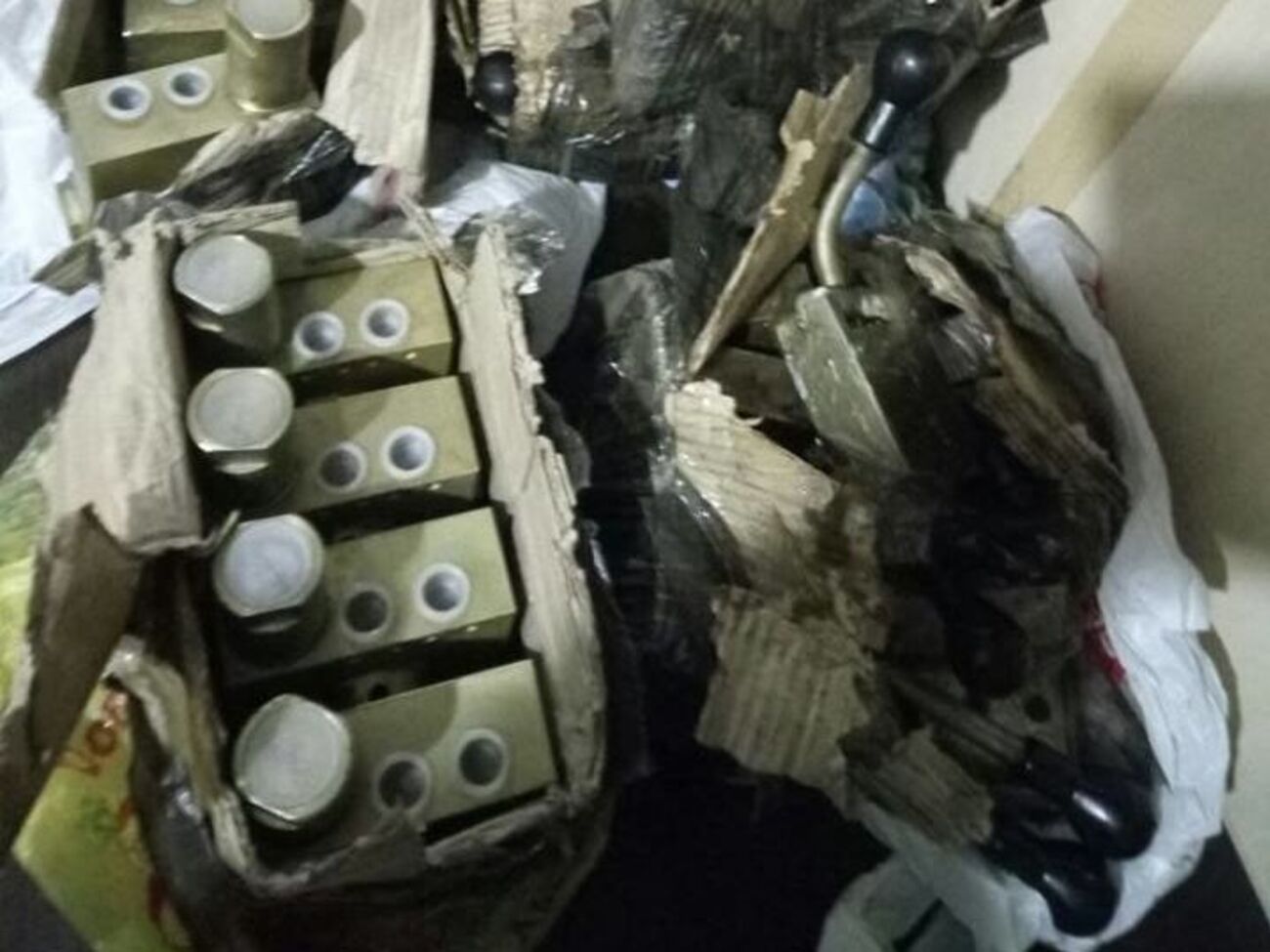 На оккупированную территорию пытались скрытно провезти оборудование для шахт