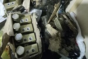 На оккупированную территорию пытались скрытно провезти оборудование для шахт