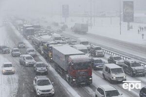 В Україні можна спостерігати сніг у Полтавській і Харківській областях, сніг із дощем – у Дніпропетровській, Херсонській та Запорізькій областях