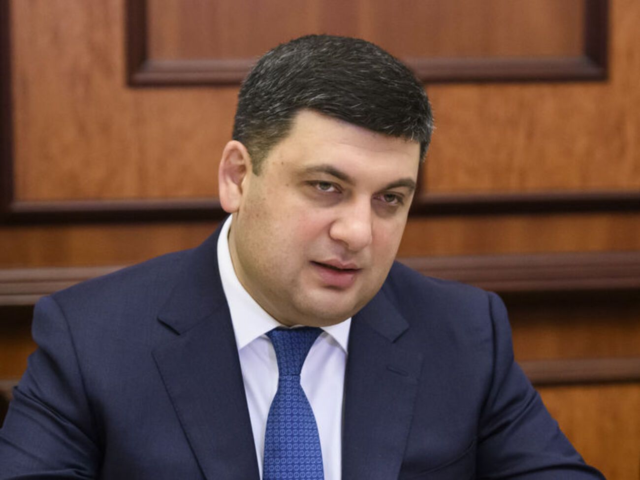 Падение курса гривны вызвано уменьшением экспорта в январе и выплатам за границу &ndash; Гройсман