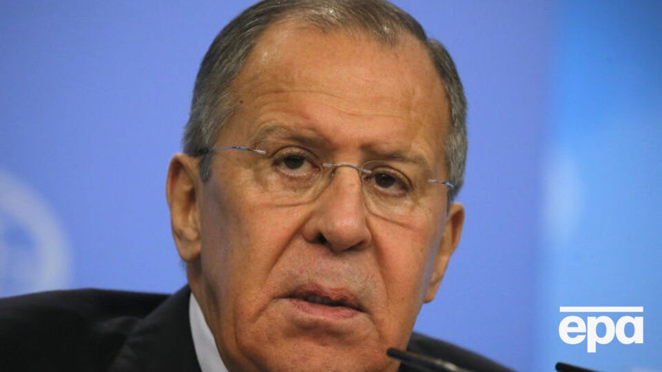 Лавров: Никто с нами не садится и не начинает обсуждать