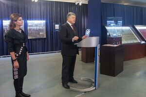 Порошенко: Нам не все одно, що скажуть про нас через 100 років