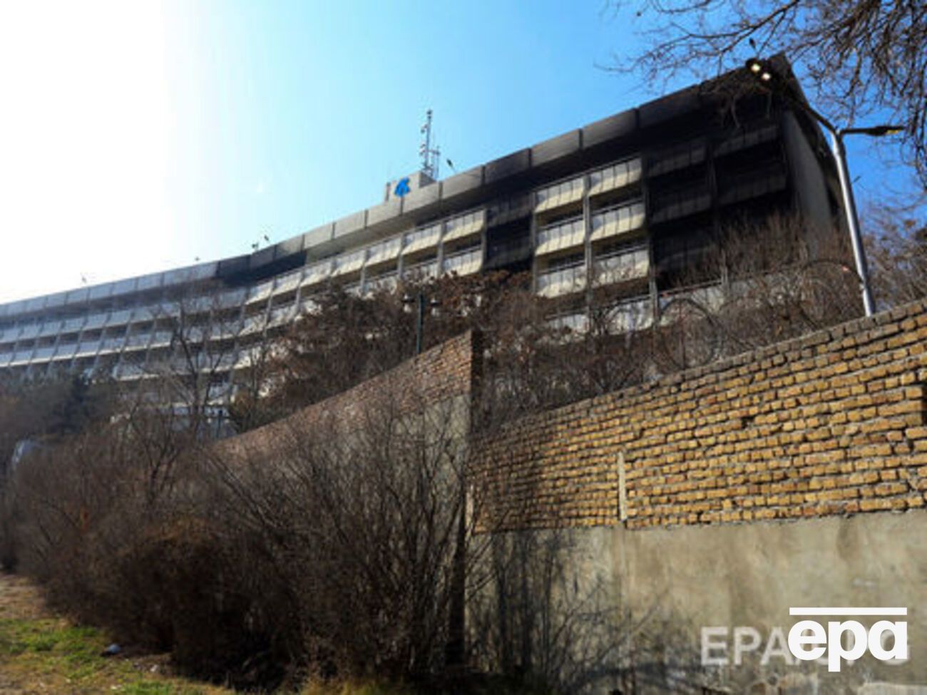 У готелі в Афганістані залишається, імовірно, 19 громадян України, заявили в МЗС