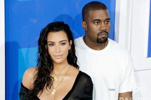 15 січня сурогатна мати народила Кардашян та її чоловікові Весту доньку