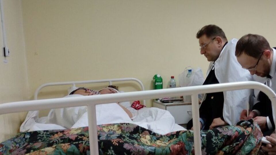Пострадавшая учительница: Как закрою глаза, стоит в глазах огонь, дым, как загорелся класс