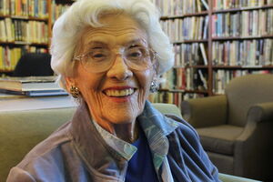 За свою карьеру Сойер снялась более чем в 140 картинах