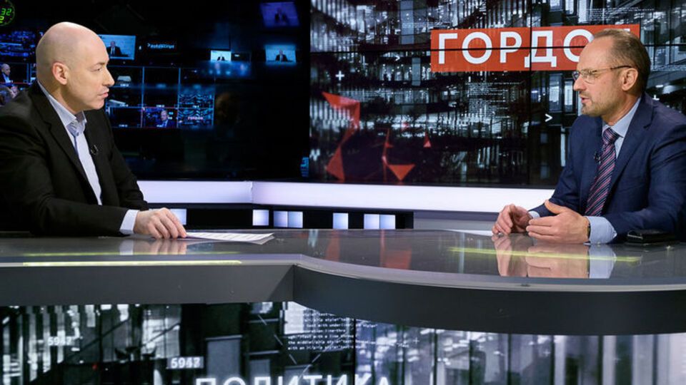 Безсмертный: Я был поражен волонтерским принципом украинской дипломатии