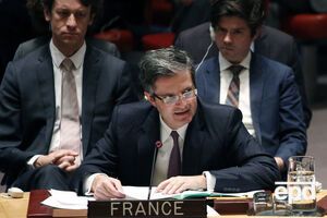 Делатр (посередині): Франція закликала Туреччину діяти стримано