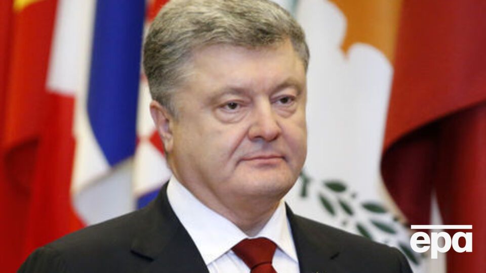Уся зарплата Порошенка у 2017 році складалася тільки з посадового окладу