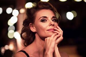 Толкаліна: Прошу любити і шанувати – моя бабуся!