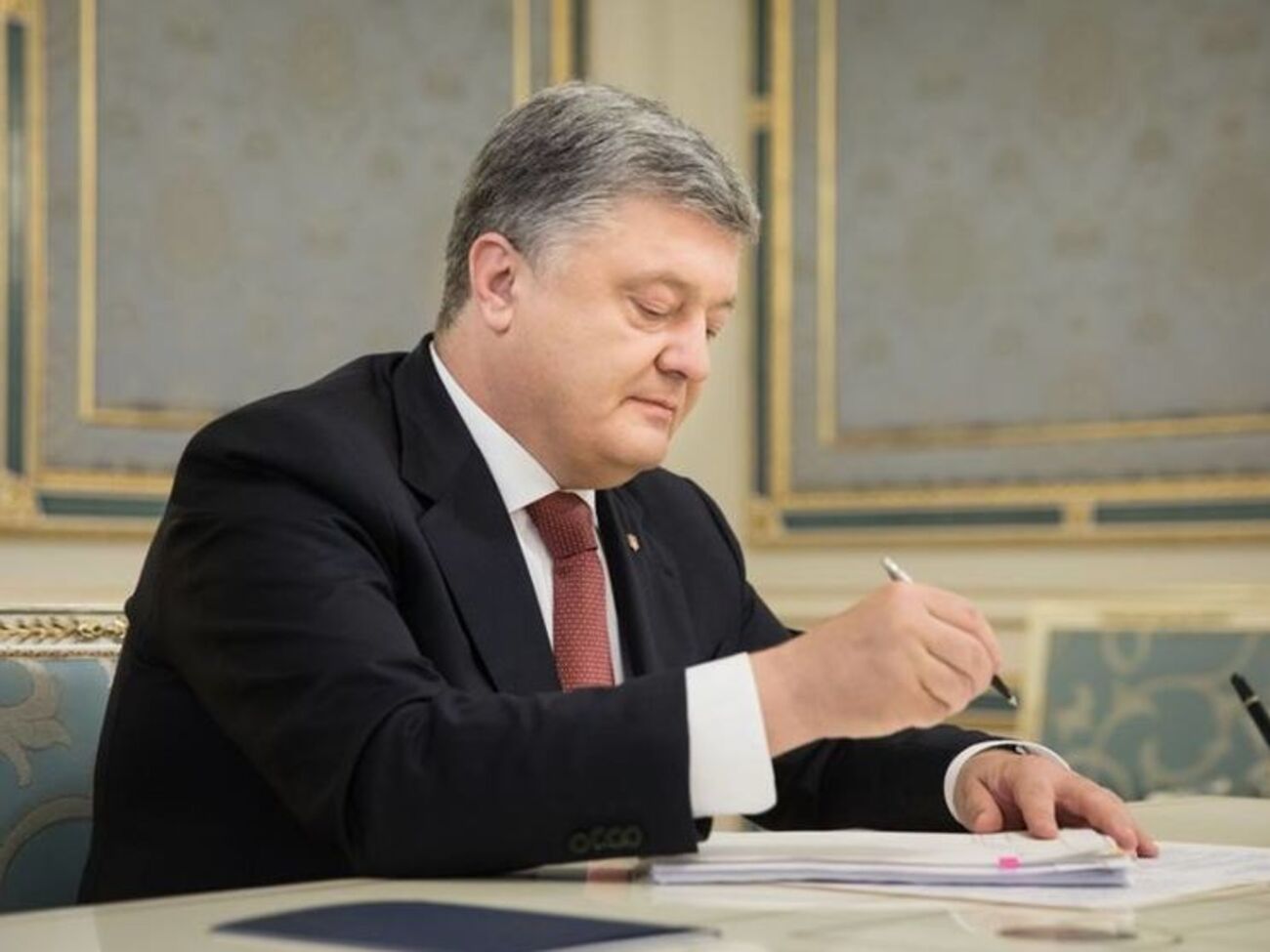 Порошенко визначився з членами ЦВК