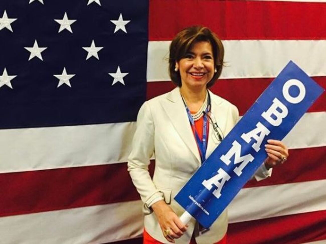 Контрерас-Світ працювала в адміністрації Обами