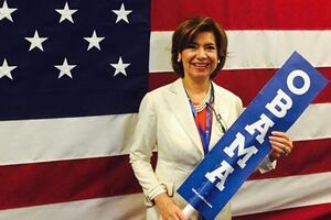 Контрерас-Свит работала в администрации Обамы