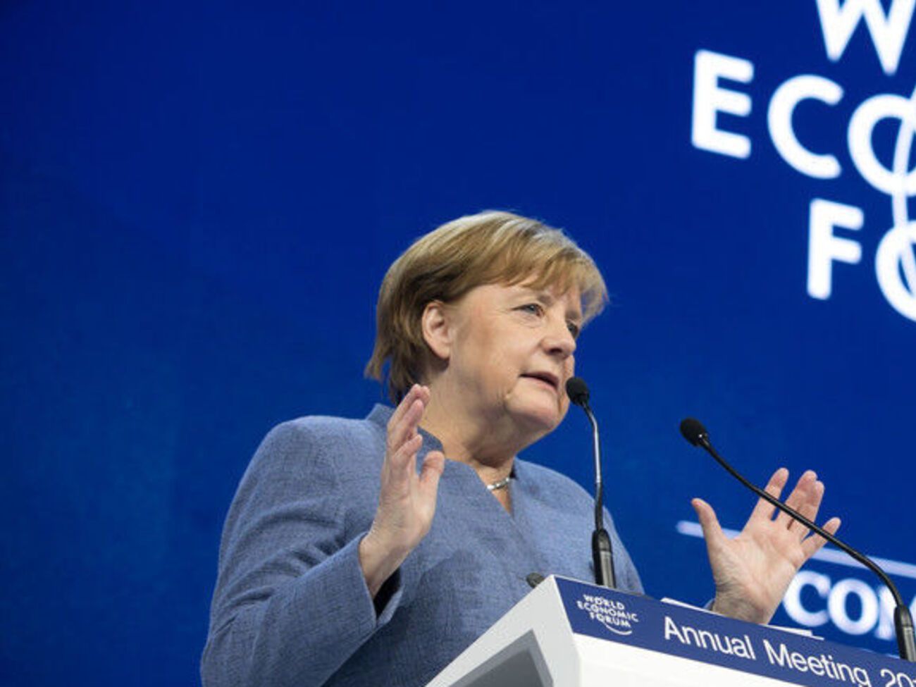 Меркель: Потрібна також добра співпраця зі своїми сусідами, потрібні гарні угоди, чинні угоди, яких дотримуються