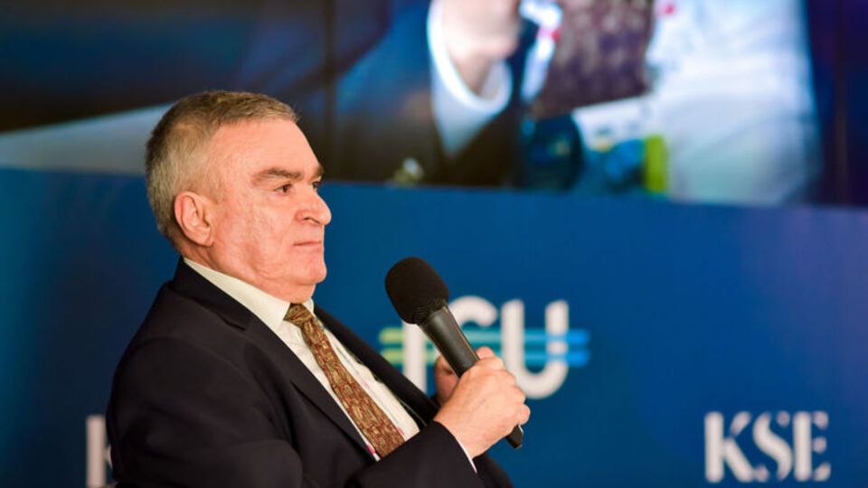 Акчакоча рассказал, что стратегия развития, которую Министерство финансов пока не одобрило, рассчитана на четыре года