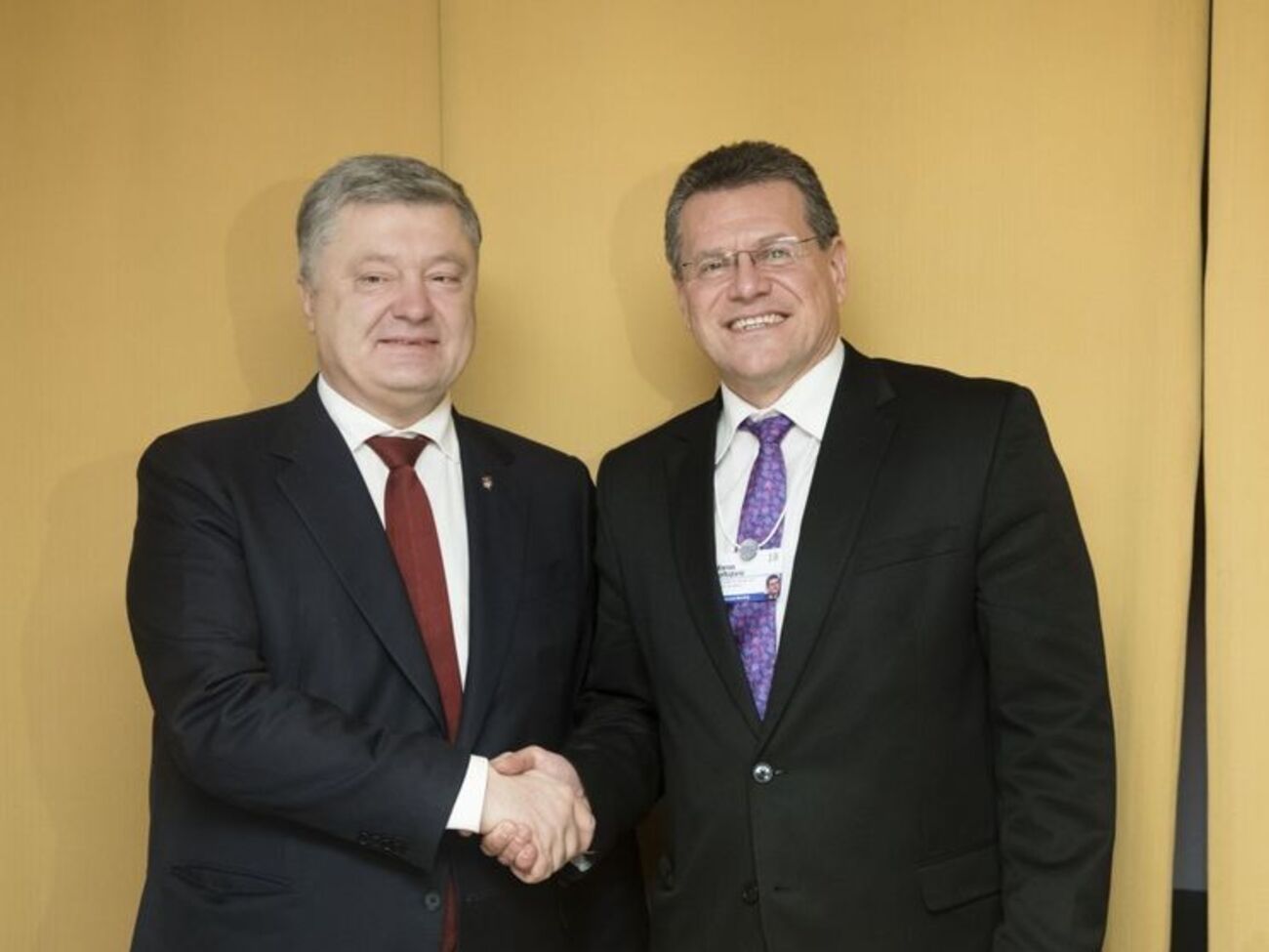 Порошенко подякував Шефчовичу за підтримку України