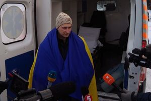 Савкова було контужено в бою