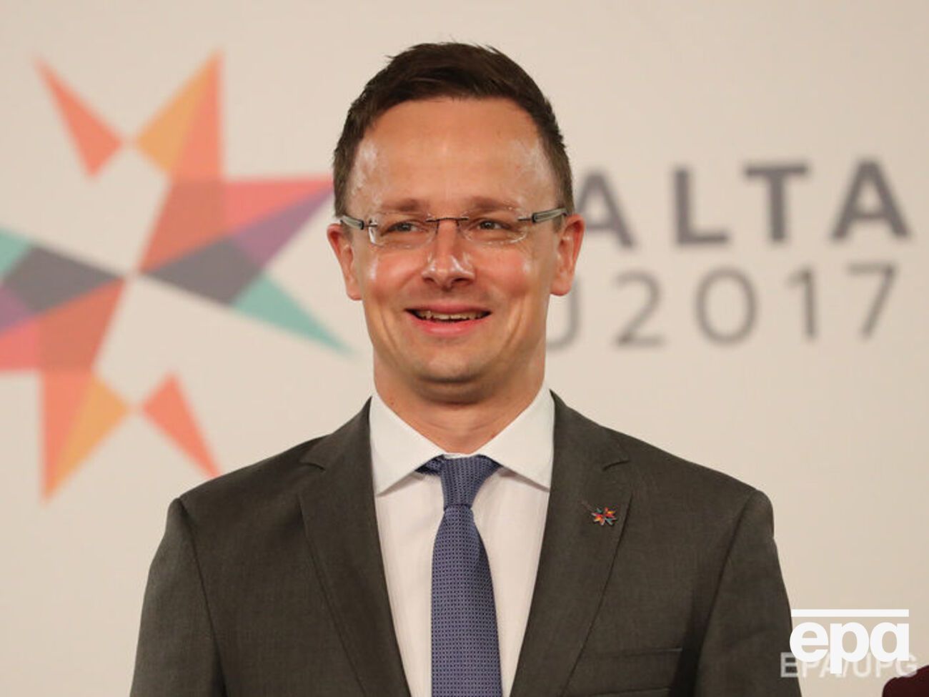 Сіярто звинуватив Україну в порушенні міжнародних норм про захист нацменшин