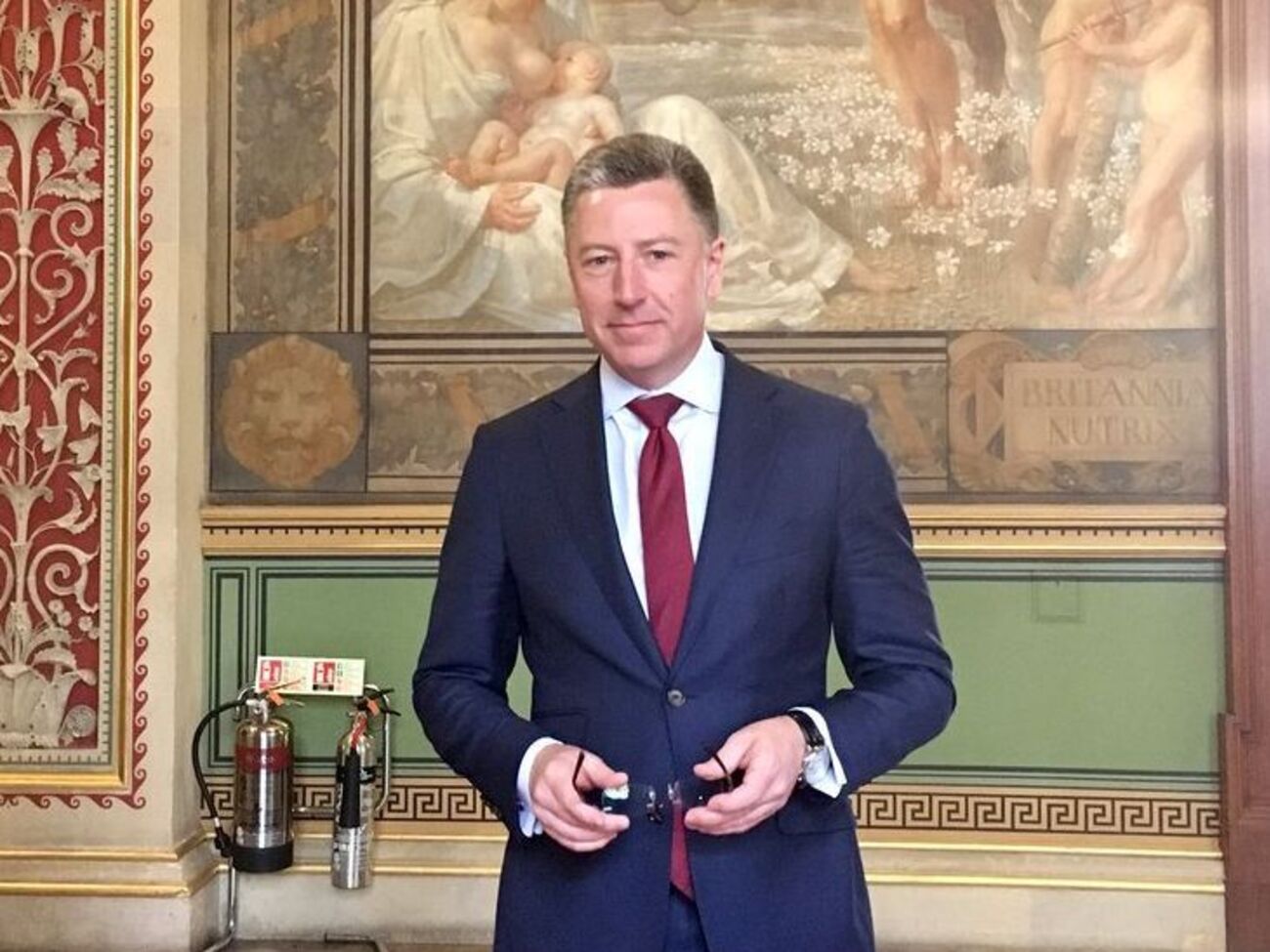 Волкер: Минские соглашения должны быть реализованы