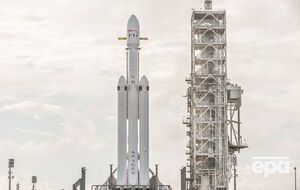 SpaceX испытала сверхтяжелую ракету-носитель