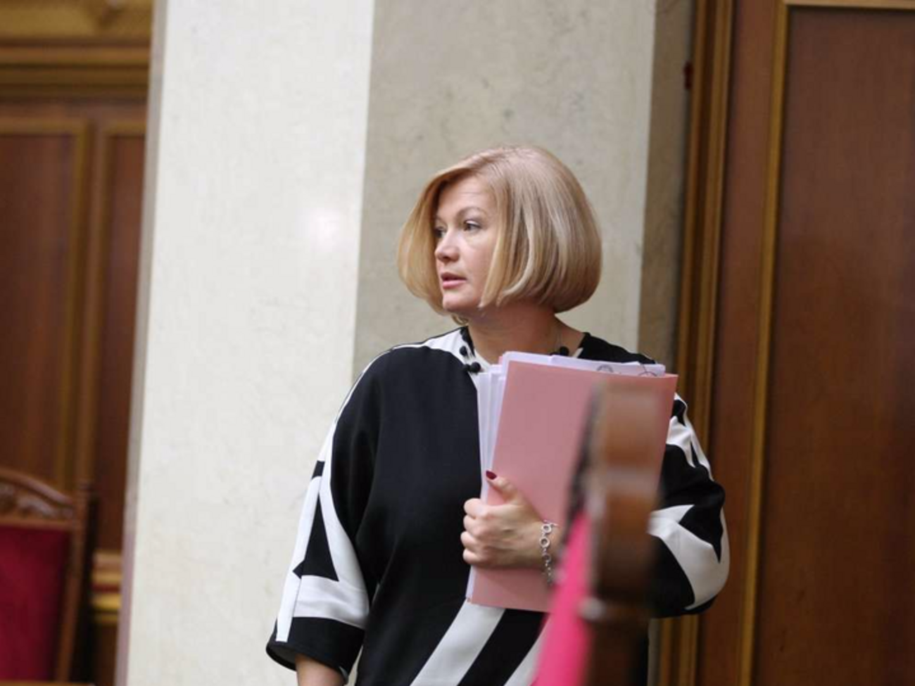 Геращенко:&nbsp;Политиканы внутри страны радуются каждой неудаче и каждой фейковой новости