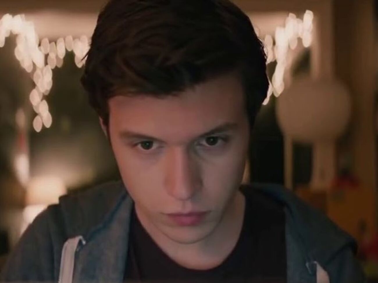 Герой найдет друга в сети