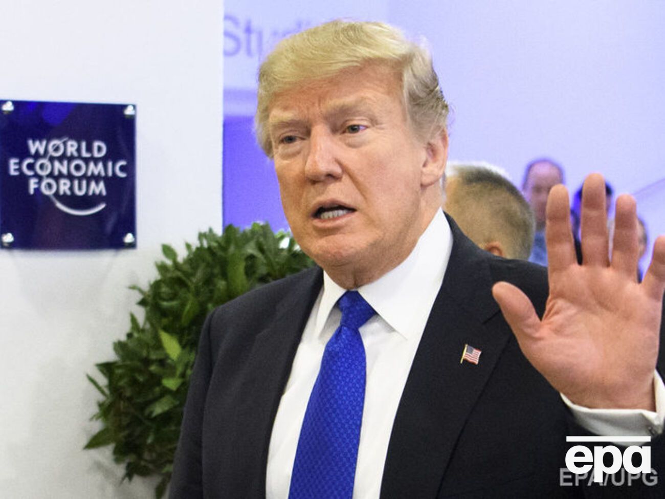 Трамп запевняє, що долар зміцниться